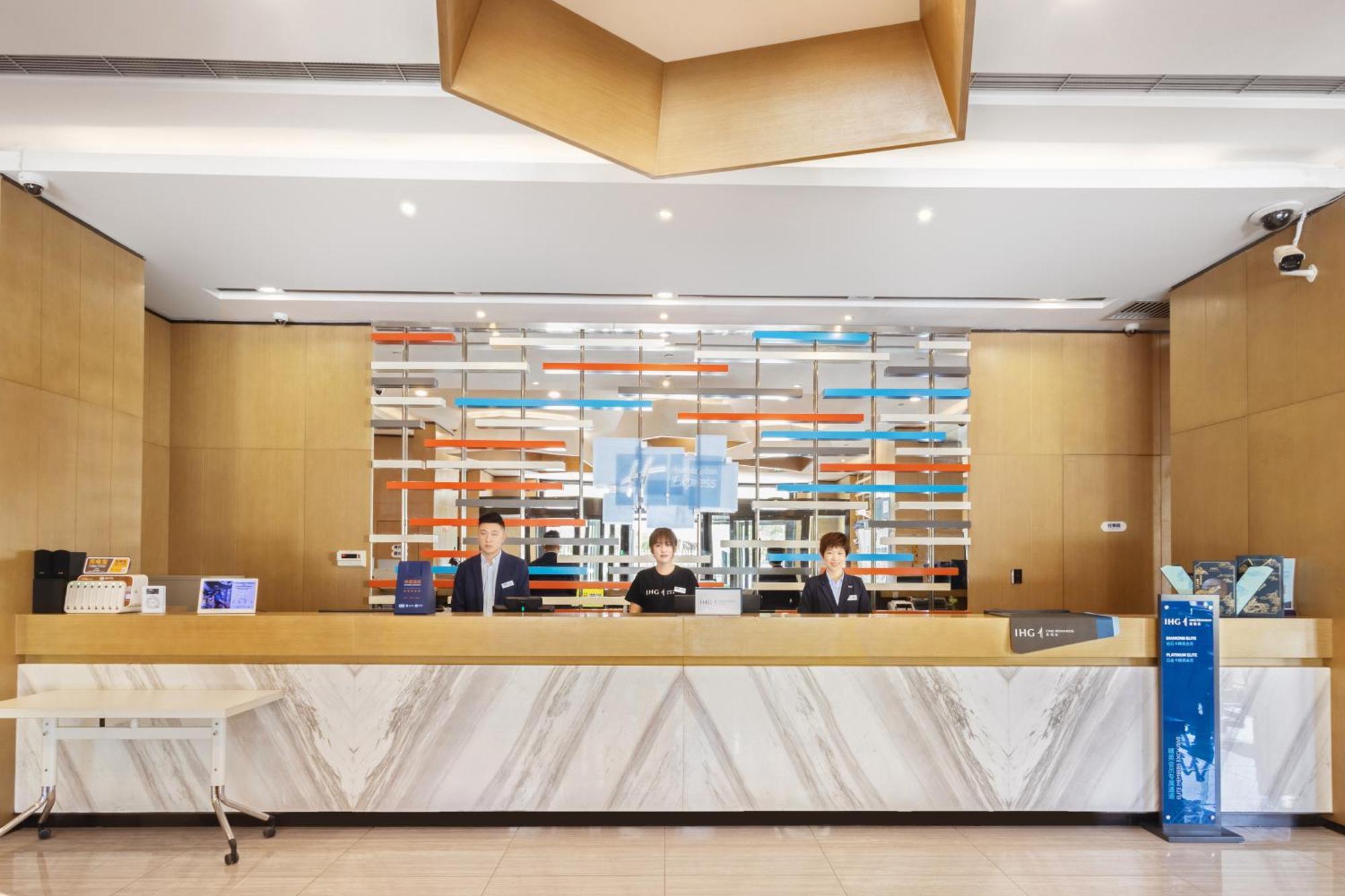 Holiday Inn Express Zhangye By Ihg Exterior foto