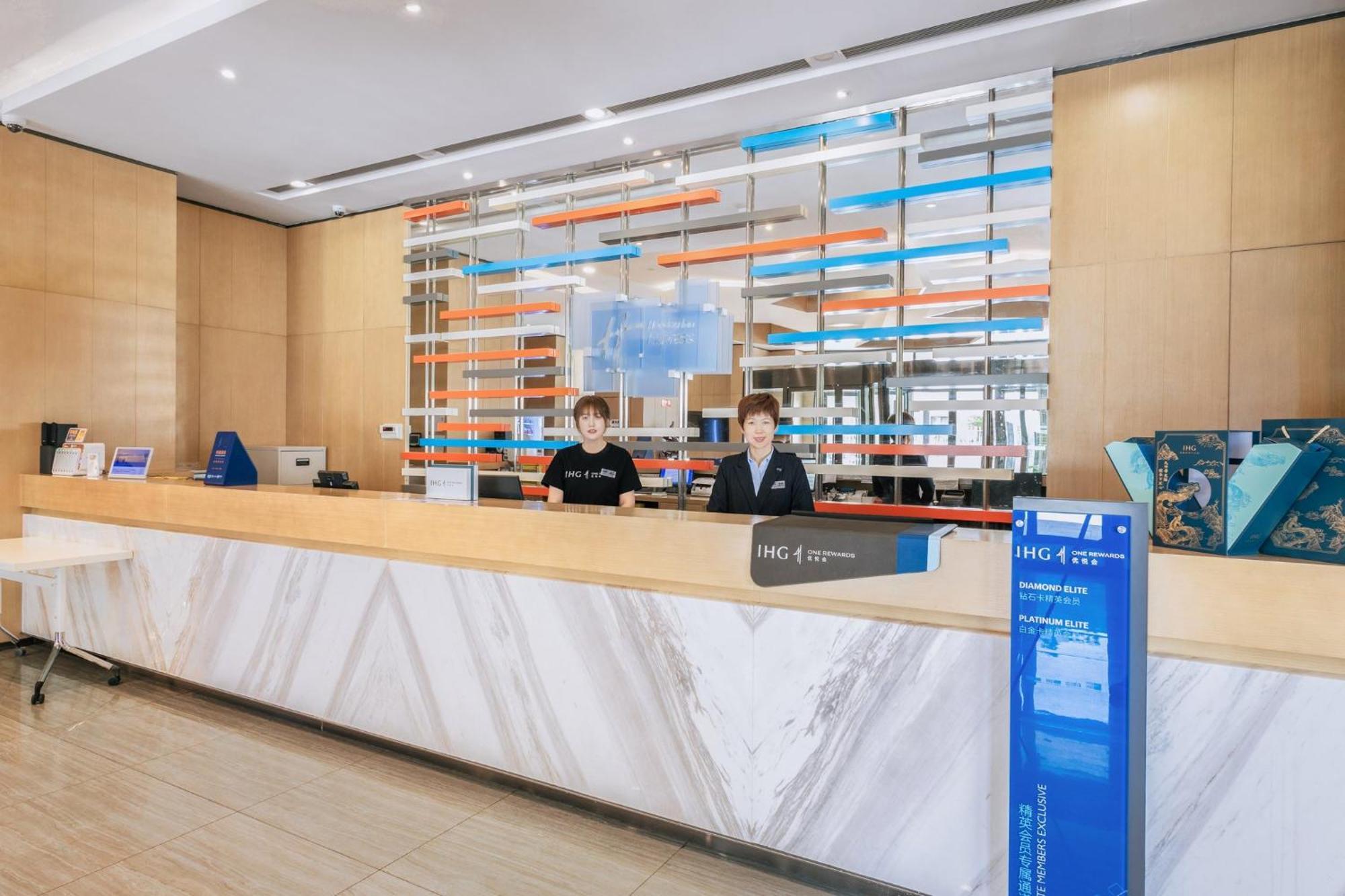 Holiday Inn Express Zhangye By Ihg Exterior foto