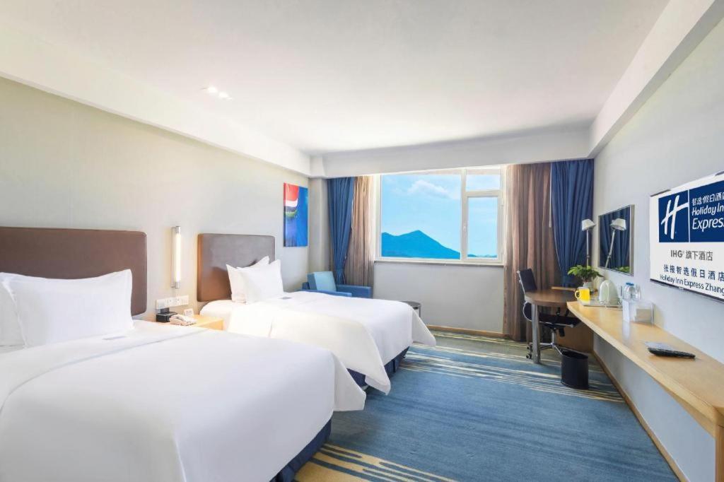 Holiday Inn Express Zhangye By Ihg Exterior foto