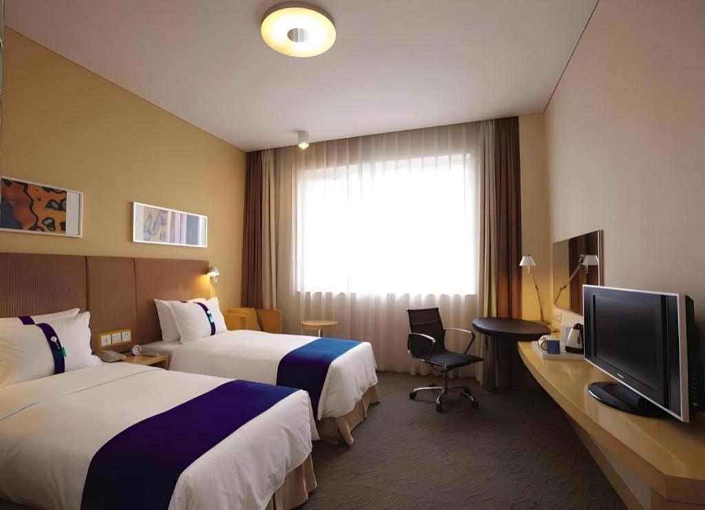 Holiday Inn Express Zhangye By Ihg Exterior foto
